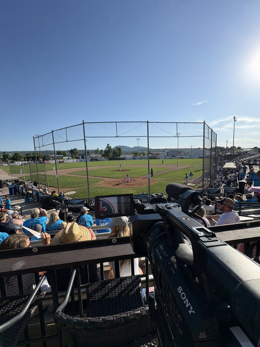 Noah Miller (@noahmillertv) on Twitter photo Finally got out to a <a href="/sprfshsasquatch/">Spearfish Sasquatch ⚾️</a> game. Highlights on KOTA at 10pm
#squatch #spearfish Finally got out to a <a href="/sprfshsasquatch/">Spearfish Sasquatch ⚾️</a> game. Highlights on KOTA at 10pm
#squatch #spearfish