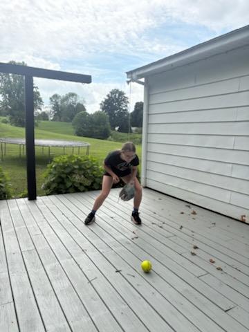 Couldn't get on the field today so fundamental drills on the back porch to the win. Lol. #Atlantalegacy
