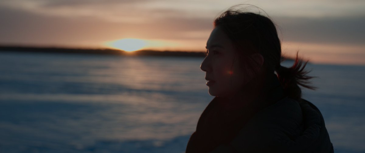 SORE: ISTRI DARI MASA DEPAN garapan Yandy Laurens sudah tayang di bioskop. 

Film Indonesia monumental yang harus dirayakan. Highly recommended!