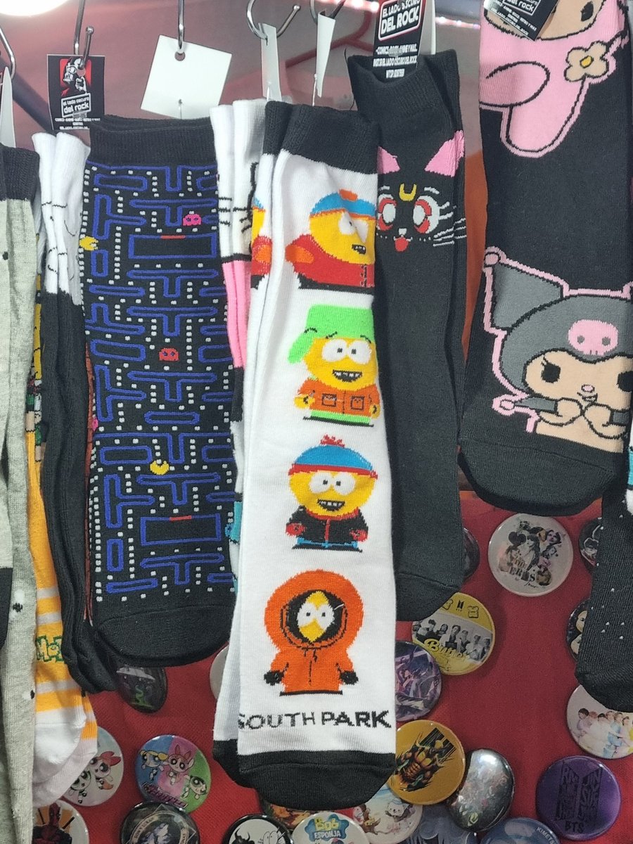 cryleboss's tweet image. I love seeing things related to my fixation in public but I get embarrassed and don't know what to say