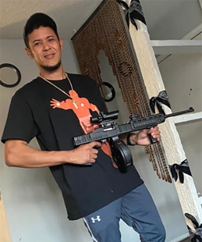 HSI_SanAntonio's tweet image. Enil Mejia-Zuniga, a Honduran national & leader of a massive alien smuggling ring, sentenced to 10 years in prison for smuggling 2,500–3,000 aliens into the U.S. from over 11 countries. ICE HSI vows continued crackdown on human smuggling networks.