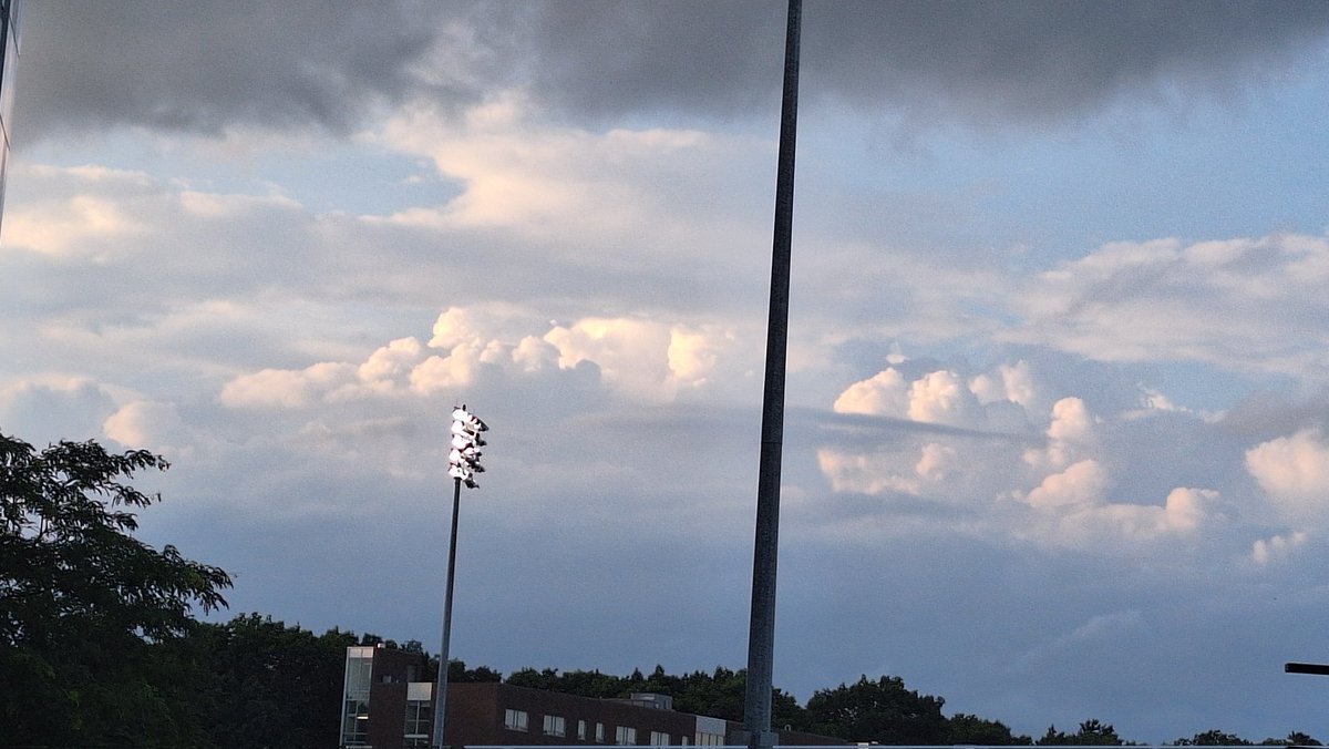 Today, I am so grateful.

After all I have been through, my favorite professor talked with me. She is a very pretty young Asian woman who looks like an older version of me.

We talked about our past experiences, mental health, and our beliefs.

She believes in a higher being like