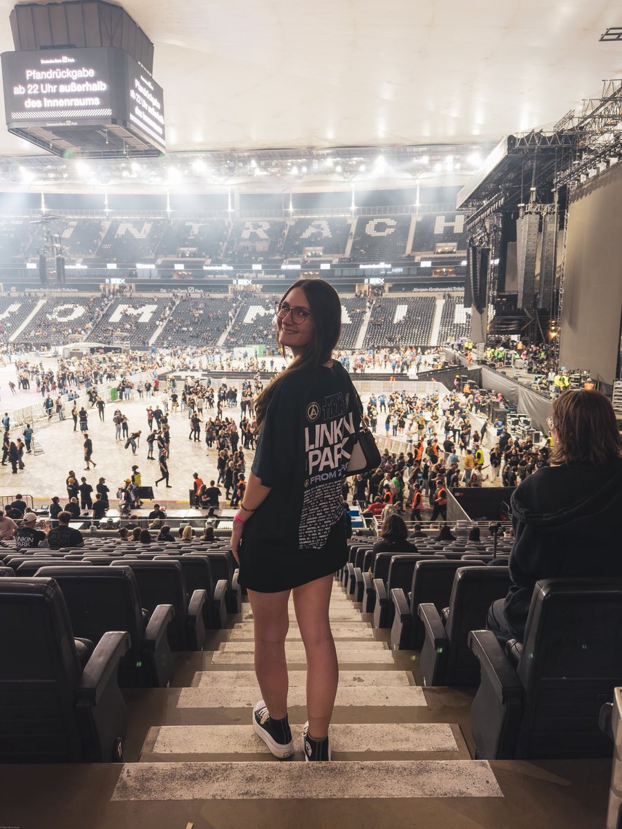 MVRIIIEE's tweet image. Einer der besten Abende meines Lebens.
Ich bin sprachlos, überwältigt – und so, so dankbar! 🥹
#FromZeroWorldTour
#linkinparkfrankfurt
#LinkinPark