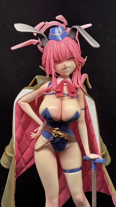 上げ直し もりのあるまち造形部(森の民やむぅ)さん のガレージキット、ブルーアーカイブの陸ハ魔アル(りくはちまある)が完成しました。 最初は鬼ムズかと思われましたが、新感覚の素材(Resione M68)とバチピタの分割、細分化されたパーツですごく塗りやすいキットでした('ω`*)