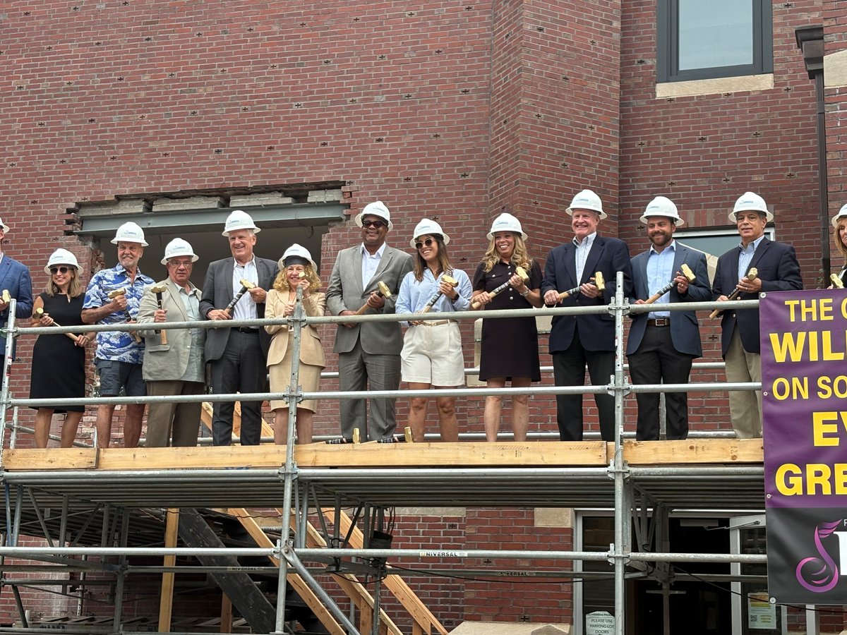 Great to spend time this morning celebrating the launch of Pittsburgh Musical's Theater's renovation in the West End! One of our region's great assets is a pillar in the West End &amp; provides opportunities for young people to thrive &amp; I'm proud to support them!