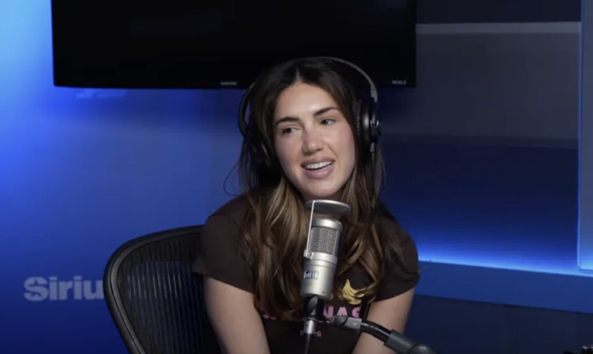 mxdwnTELEVISION's tweet image. Podcast Star Tinx's Debut Book Optioned As Television Series television.mxdwn.com/news/podcast-s…

#Tinx #Adaptation