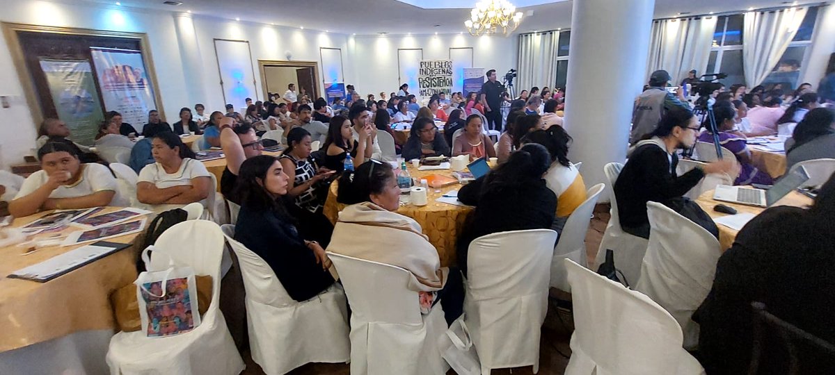 #Ahora
En marcha, 3er foro de candidatxs del Movimiento #JuntasHacemosHistoria desde #SantaCruz. 
¿Desarrollo para quién? Crisis climática, extractivismo y desigualdad en Bolivia
Sigue la transmisión a través de: 
goo.su/CHKSU