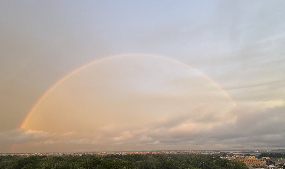 StewartVerdery's tweet image. Two sides of the storm aftermath @capitalweather @StormHour @ThePhotoHour @dcstormchaser @PoPville