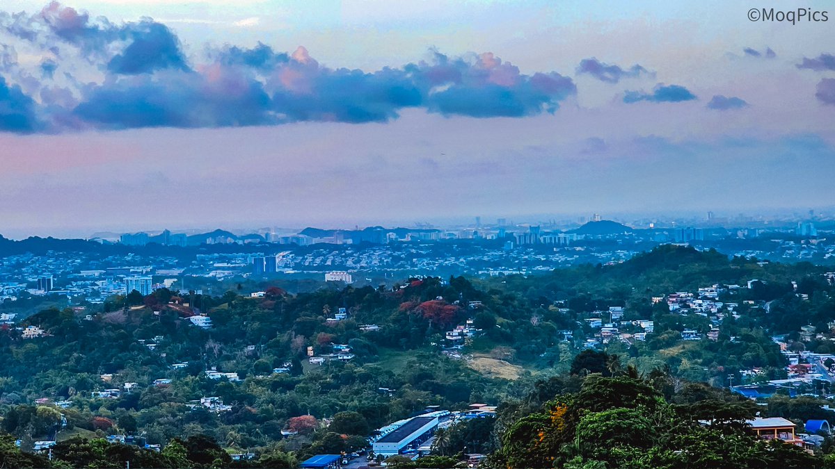 moqjazz's tweet image. Hoy fuí hasta la parte alta de Guaynabo y capté el Área Metro cubierta por una brumosa atmósfera. #Weather @SLopezTiempo @383_787 @adamonzon @AWA_013 @DeborahTiempo @BoricuaVasca @EliRobainaTV @BrujaBoricua_2 @KevinDelbrey @CycloforumsPR @NWSSanJuan @SusanSoltero @GuaybanaJota