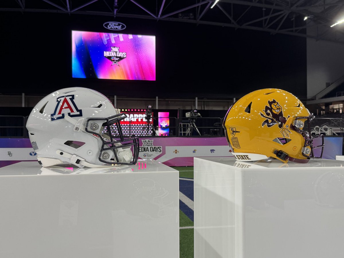 LoganABrown's tweet photo. Very grateful to @PaolaBoivin and @sportscronkite for trusting me to cover Big 12 Media Days in Frisco this week with an incredible team. One of the biggest reasons to choose @Cronkite_ASU is moments like this.

Couple more stories from this week in the works. Be on the lookout! https://t.co/rKBnXkwSid