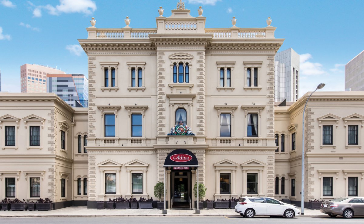 When it comes to looking for a place to rest your head, #UrbanList has done the hard work for you with their ultimate list of #Adelaide’s best hotels including our heritage beauty, the Adina Apartment Hotels Adelaide Treasury. Read why here: lnkd.in/g2a63dkH
#adinahotels