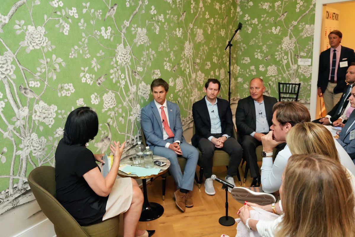WashingtonAINet's tweet image. 🎤@nominal_io CEO @CameronLMcCord
🎤Standard Bots CEO @EvanBeard
🎤Cobot VP of technology strat @JonBattles2
join WAIN for a live podcast taping with @haddadmedia on building the future of U.S. defense, robotics, & manufacturing.