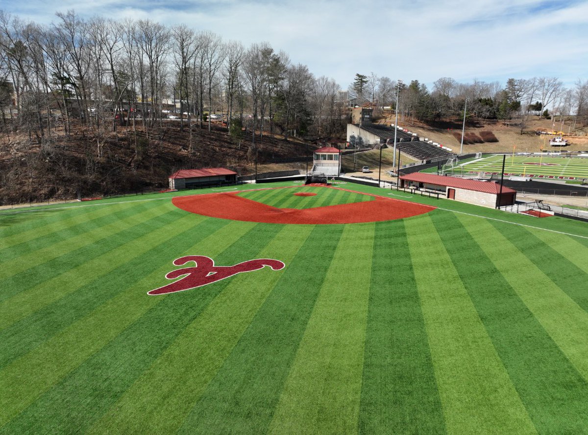 HSBaseballField's tweet image. Asheville High School (Asheville, North Carolina) #GoCougars @AshevilleHighB1 @HighSchoolOT @PrepBaseballNC @asheville_high @_NCBCA @Chris_Womack @EvanGerike #HsBaseballFields