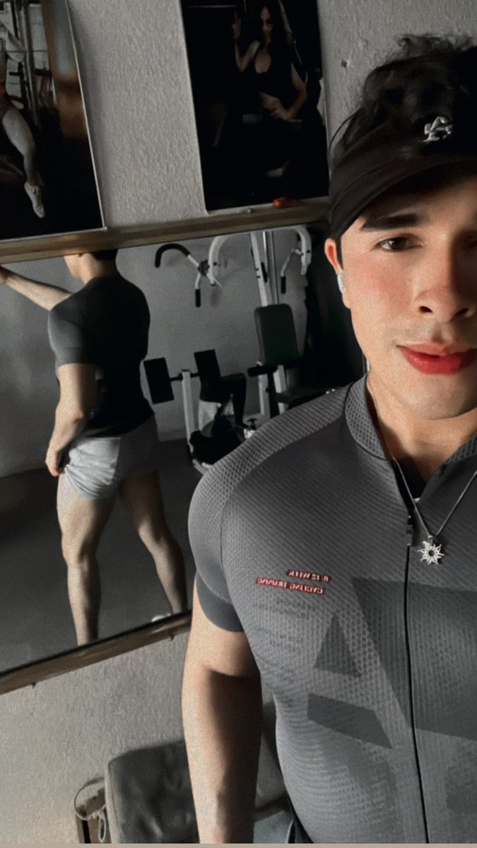 RAYBERISTAIN1's tweet photo. @mr_petroleo 🙈🥴 https://t.co/fzDDRoUf5V