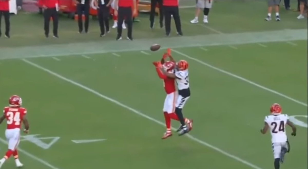 Bro thinks this is a Hail Mary 😭😭😭😭😭🤣🤣🤣🤣🤣