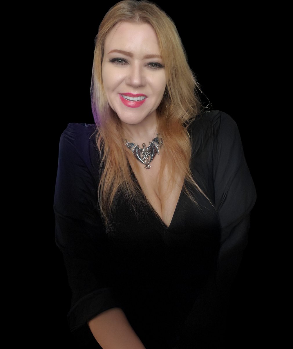 SO MUCH FUN tonight on stream doing dungeons with Blue and DLJ! I enjoyed hanging out with everyone! Tomorrow we'll be playing #Crosswind  and will be giving away alpha keys to some lucky viewers! We'll see y'all Thursday by 4pm EST at the very latest! <3