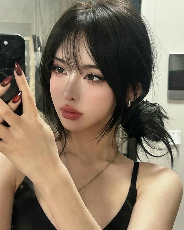 𝙷𝚘𝚞𝚛𝚕𝚢 𝙲𝚘𝚗𝚏𝚎𝚜𝚜𝚒𝚘𝚗𝚜 🕰 tweet media