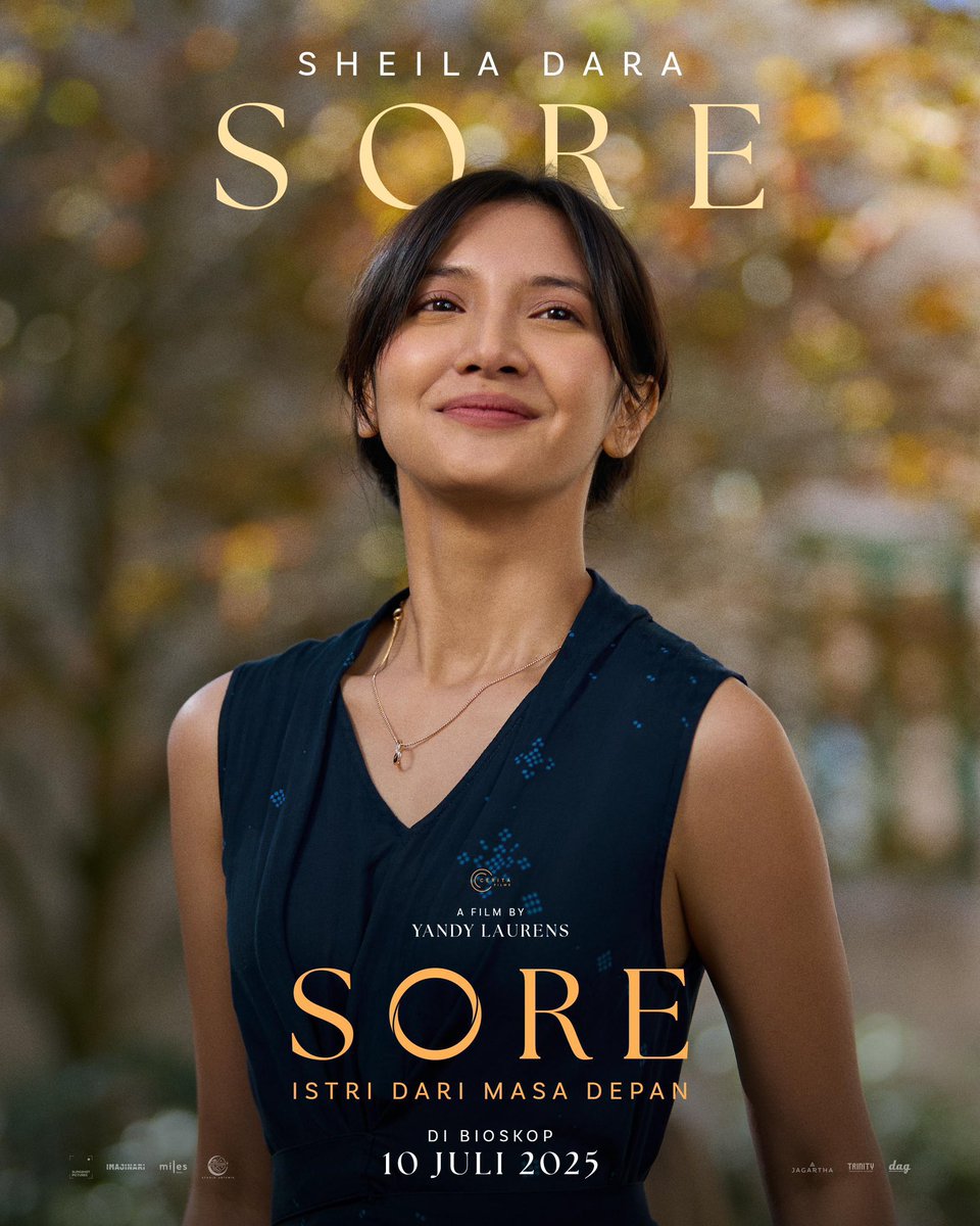 HabisNontonFilm's tweet photo. Hari ini SORE tayang. 

Dengan keyakinan penuh Minton berani bilang kalau film ini monumental. Sebuah definisi "Film Indonesia bagus" yang layak dijadikan tolak ukur pencapaian film kita.

Kalo kamu pengen kualitas film Indonesia makin bagus, film ini harus rame. Ayo ke bioskop! https://t.co/oM4g2Ie6eW