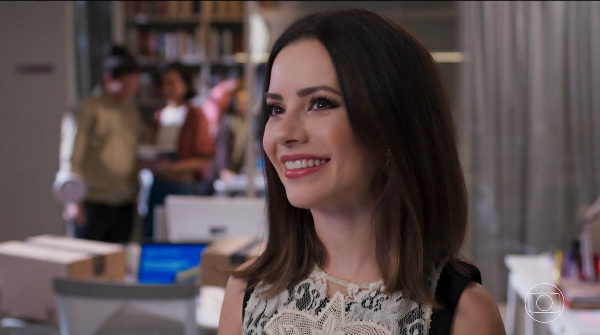 PipocaRefil's tweet photo. Sandy em #ValeTudo https://t.co/sSBFHTPSKf
