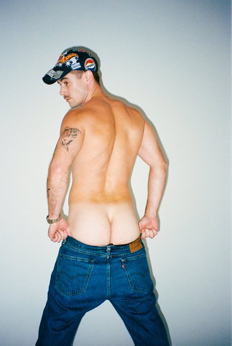 Watch Jak Knife 🔪's leaked NSFW photo on TwXstars