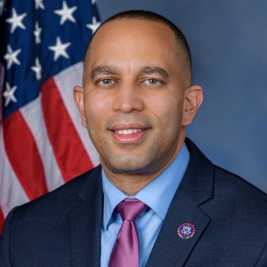 BREAKING: Socialists allies of Zohran Mamdani now plan to try and primary Hakeem Jeffries in New York.

The left is turning on their own.