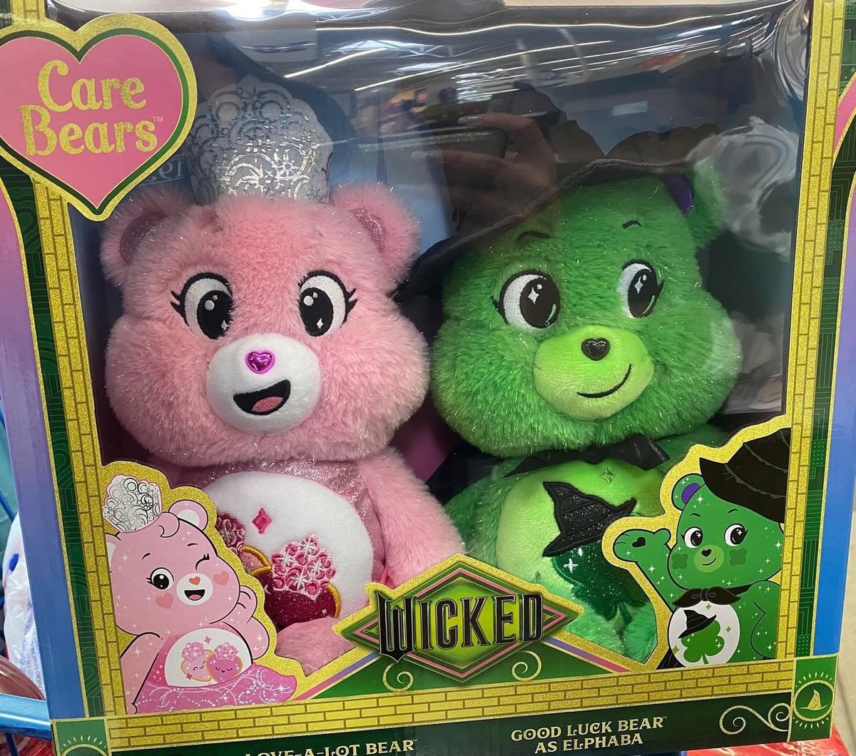 ケアベア大好きだからWickedとのコラボ欲しいよ🥺💭💚 可愛すぎる