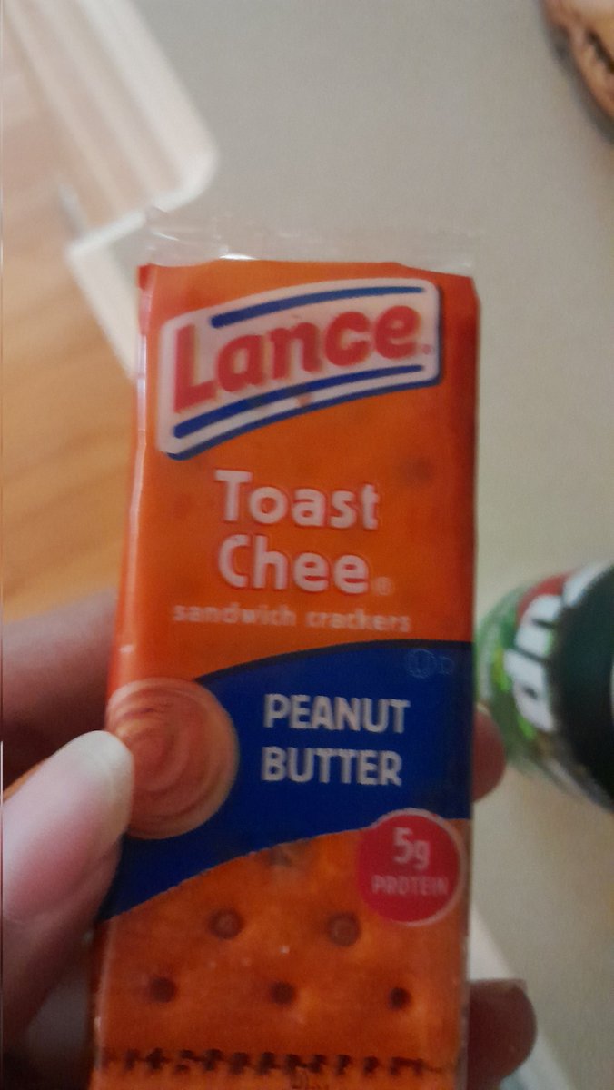 they turned my theyfriend into crackers 💔