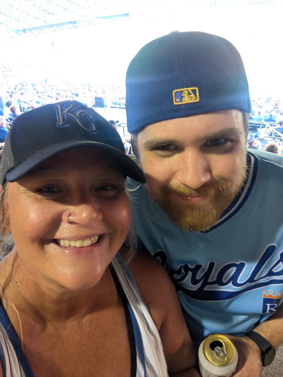 candeman1128's tweet photo. @bturner23 is a man of the people!!! Thanks again!!! https://t.co/YyhHukXkzQ