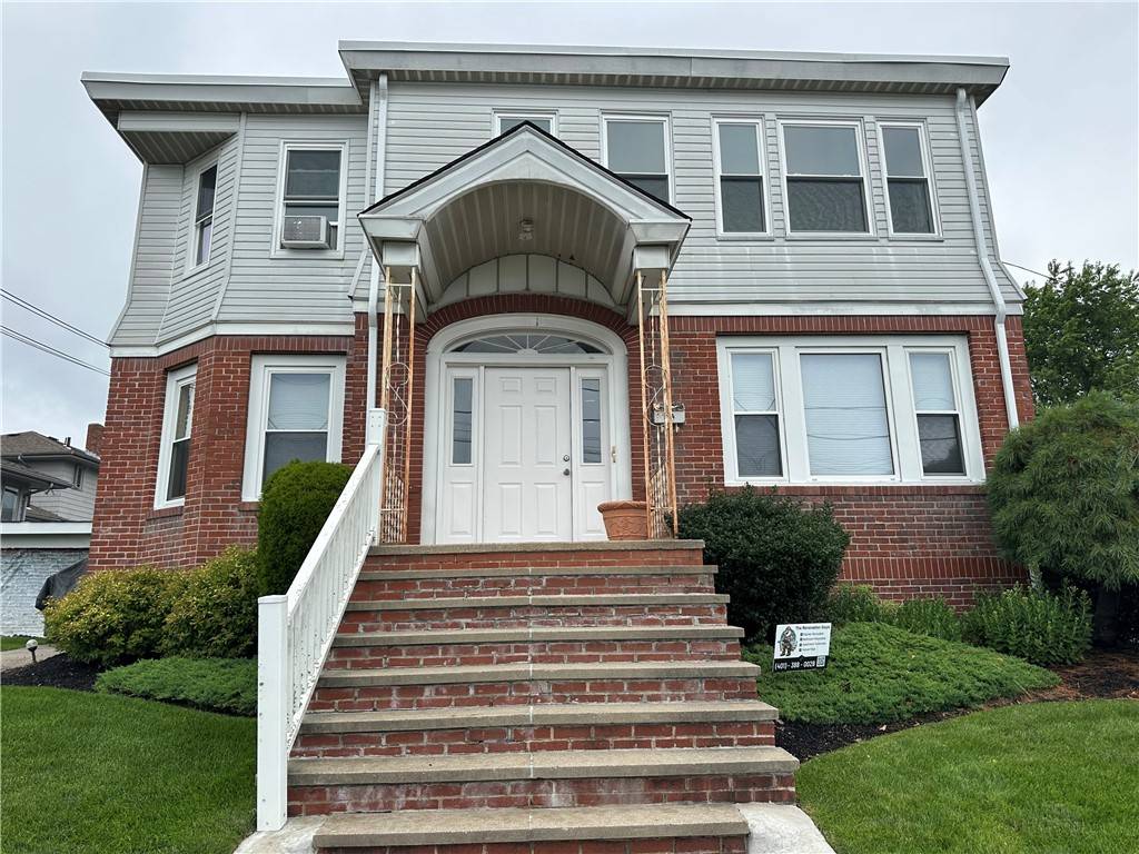 RyguyRealtor's tweet photo. Discover this spacious &amp; modern 2-bedroom rental in the heart of Garden City! 🌟 With over 1,100 sq. ft., enjoy contemporary updates, in-building laundry, and a vibrant neighborhood. Available Aug 1st! 🗓️https://t.co/wJM4NrzvQ5 https://t.co/WNPKkCubZo