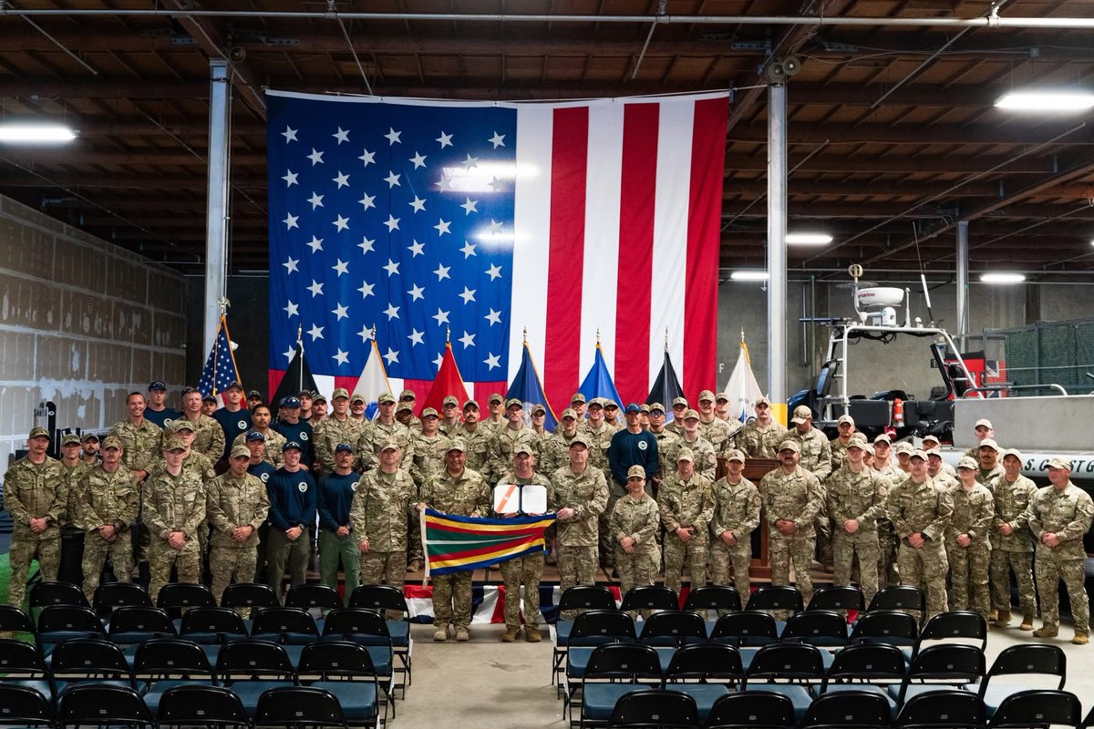 USCGPACAREA's tweet image. Today, we celebrated the change of command at MSRT West as Capt. James J. Camp takes over from Capt. Robert J. Berry. Under Berry&apos;s leadership, MSRT West achieved major milestones in global deployments, border security, and public safety. Excited for Camp to continue our mission!