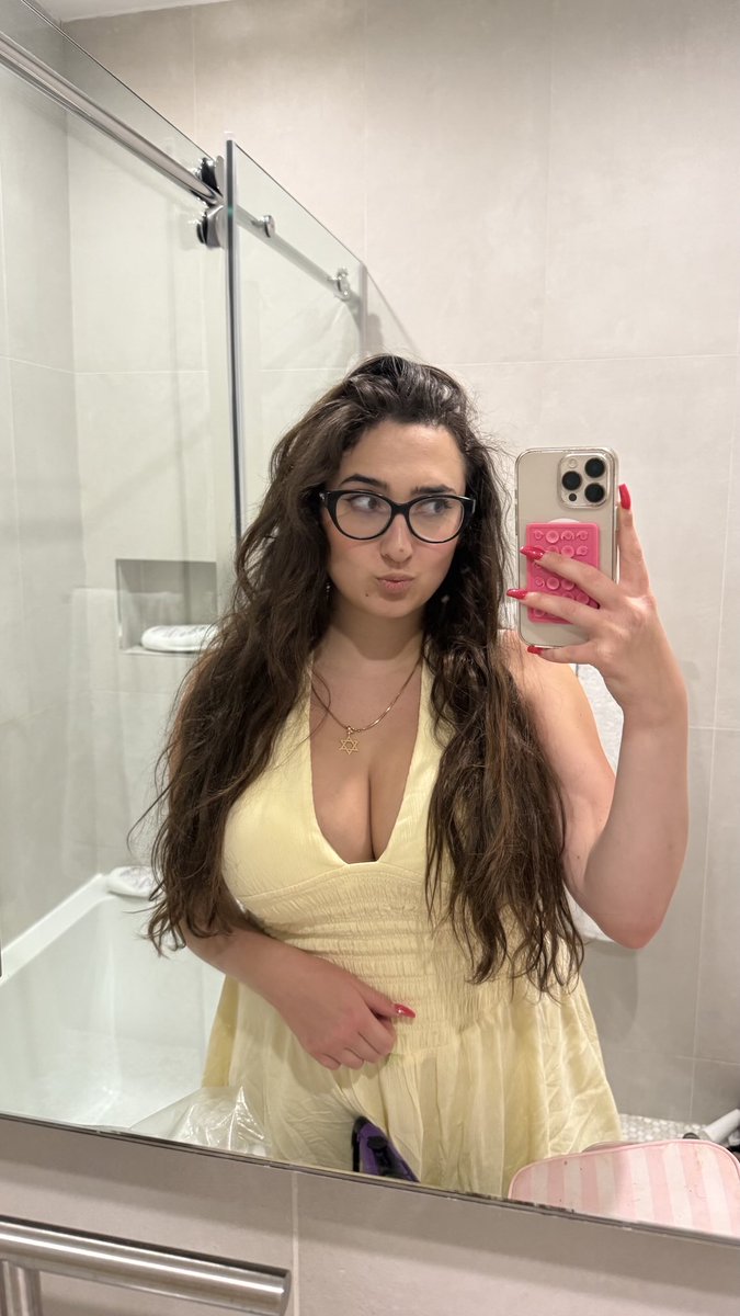 qveenjulia