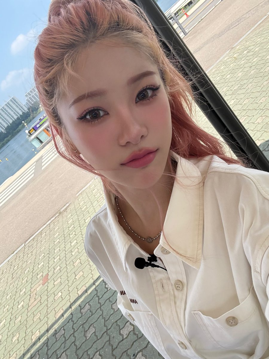 우리 또 버스킹 하쟈아아ㅏ ㅠㅠ T^T

#JIANA #YOUNGPOSSE #지아나 #영파씨