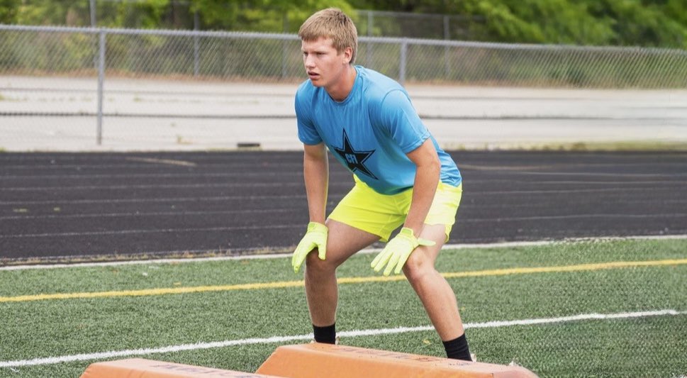 calebfoley2028's tweet image. 🔒 I’m ready for @ElonFootball camp in the morning! See you there coaches @TonyTrisciani @CVance43 @CoachMAustin @CappsHal #linebacker #risingsophomore