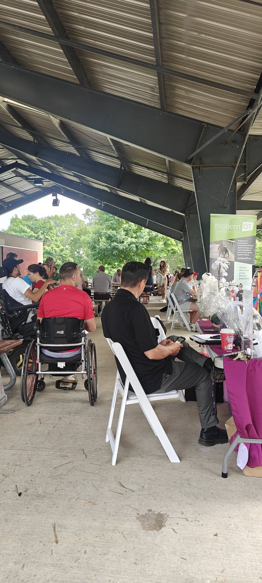 49 Bespoke tweet media