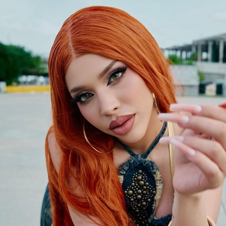YeriMuaNation's tweet photo. .@YeriMua se mantiene como la ÚNICA artista mexicana en alcanzar el Top Songs de Spotify en 9 países diferentes con una sola canción en lo que va del año. 🥇 https://t.co/4hciRo0uQc