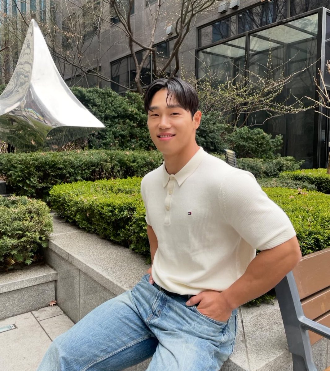 I’ve logged out.
Please leave a message after the beep.