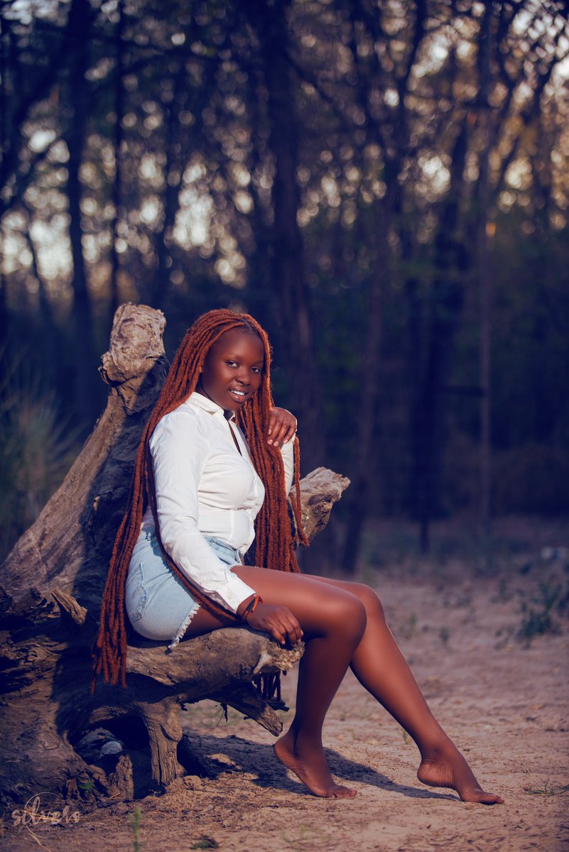 Awesomely captured 👌 📸
#michaelphiriimages 
#Silverophotography_zw 
#MelaninQueen