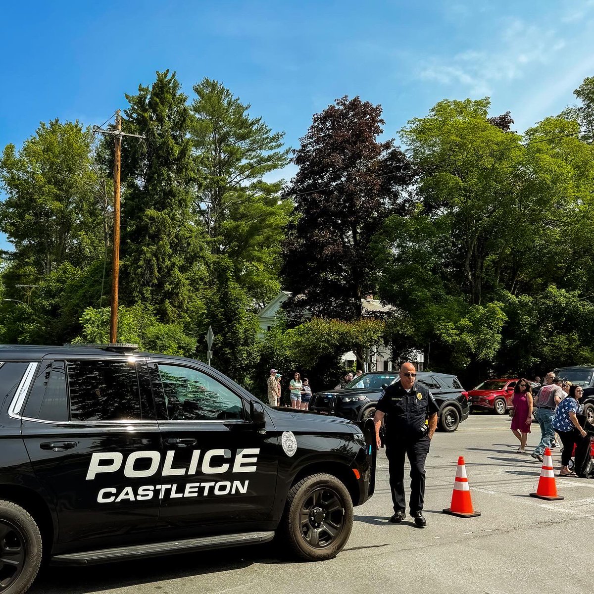zacharyjharvey's tweet image. Looking back on a great 4th of July weekend in Castleton 🇺🇸 I was honored to walk in our town’s parade to celebrate our country and community with so many familiar faces. Hope everyone had a great holiday!