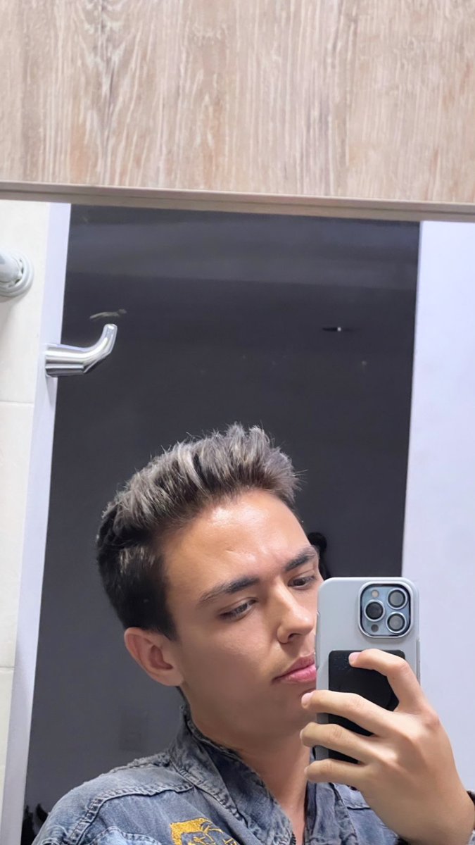 Juanwacky's tweet photo. Yo el más obsesionado con ver mi cabello así alfin 🥹 https://t.co/Ap4CgJx4kT