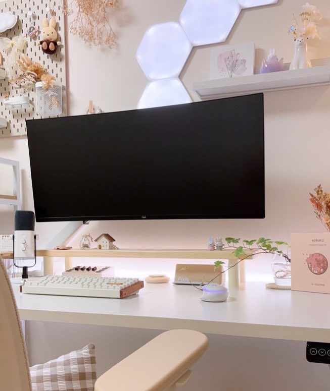 rilarila_ya1621's tweet image. 【PR】
FlexiSpot (@FlexiSpot_JP) 様から 
電動昇降デスク　E7H　を提供いただきました！

◎耐荷重160Kg　
◎USBハブ搭載コントローラー
◎快適な昇降速度と範囲
◎ケーブルトレイ・カバーですっきり収納
◎天板のサイズやカラー展開が豊富！

使用してみての感想や詳細はツリーへ🧸
#FlexiSpot…