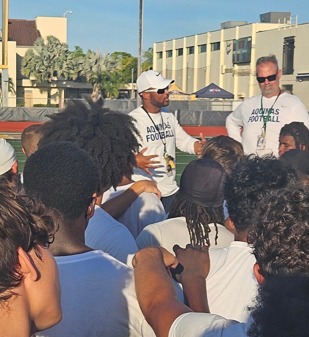 Aquinas Football (@sta_football) on Twitter photo 🔹🔸 Purposed passion produces positive performances and powerful people🔸🔹
#VictoryStory
#FFTE
#YouGoWeGo
<a href="/CoachHarriott/">Roger Harriott</a> 🔹🔸 Purposed passion produces positive performances and powerful people🔸🔹
#VictoryStory
#FFTE
#YouGoWeGo
<a href="/CoachHarriott/">Roger Harriott</a>