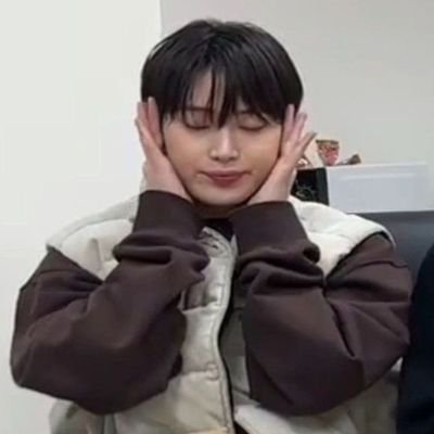 everbaragi's tweet photo. Ejsjsjdbdjd OMG IM CRYING, but Sunoo is so BABY Saja Boys coded 😭🫶

I mean : https://t.co/1hyJgZzxyC
