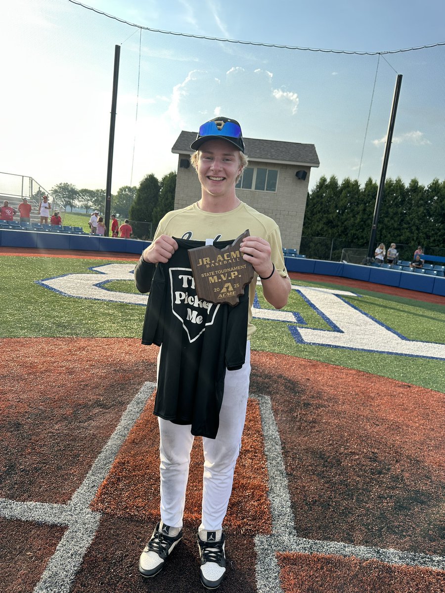 PburgBaseball11's tweet image. Jackets win Jr Acme State Title defeating St. Henry 7-3. Tanner Siebenaler Tournament MVP