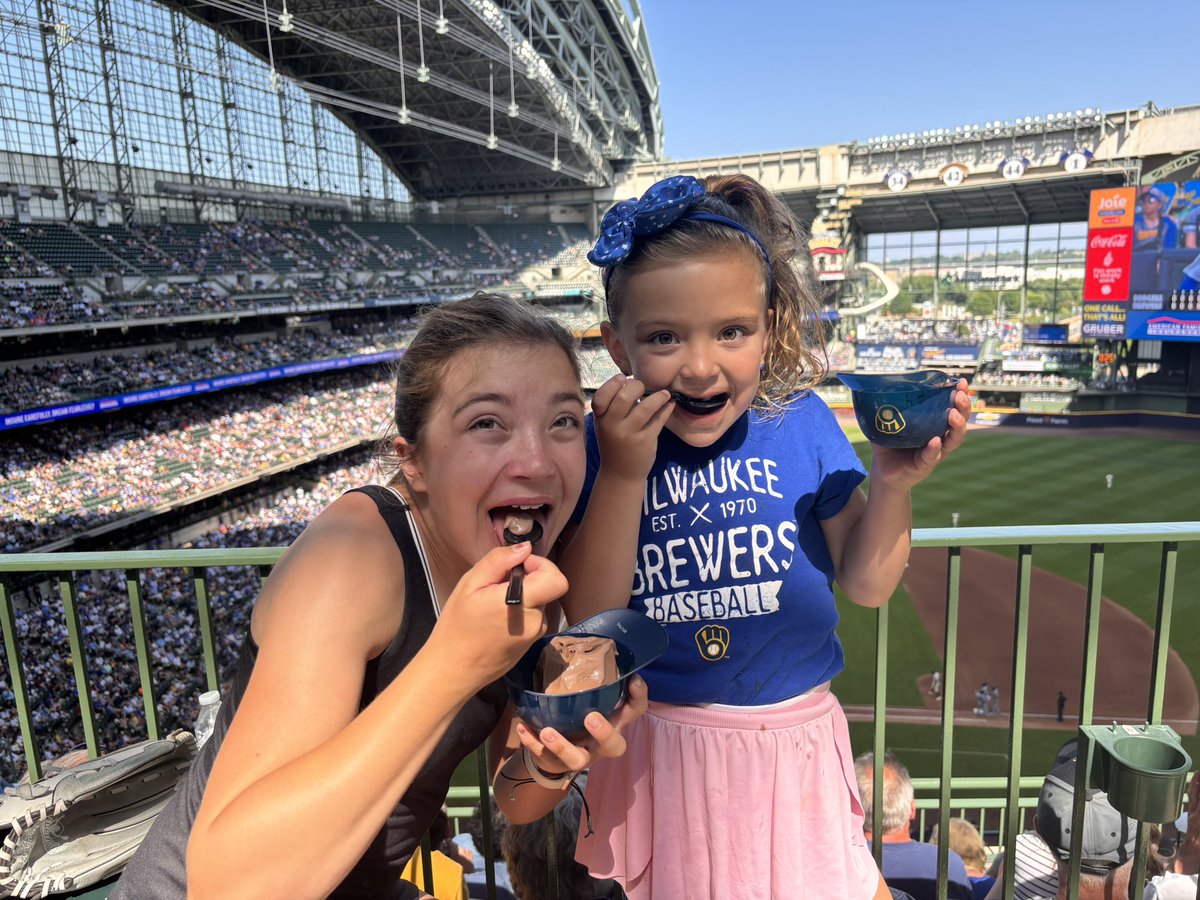 ProfeBeckstrom's tweet image. Summer 2025 - Day 33: Brewers game!!