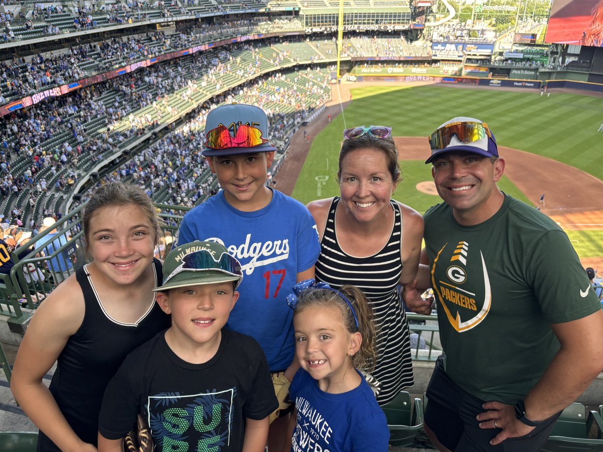 ProfeBeckstrom's tweet image. Summer 2025 - Day 33: Brewers game!!
