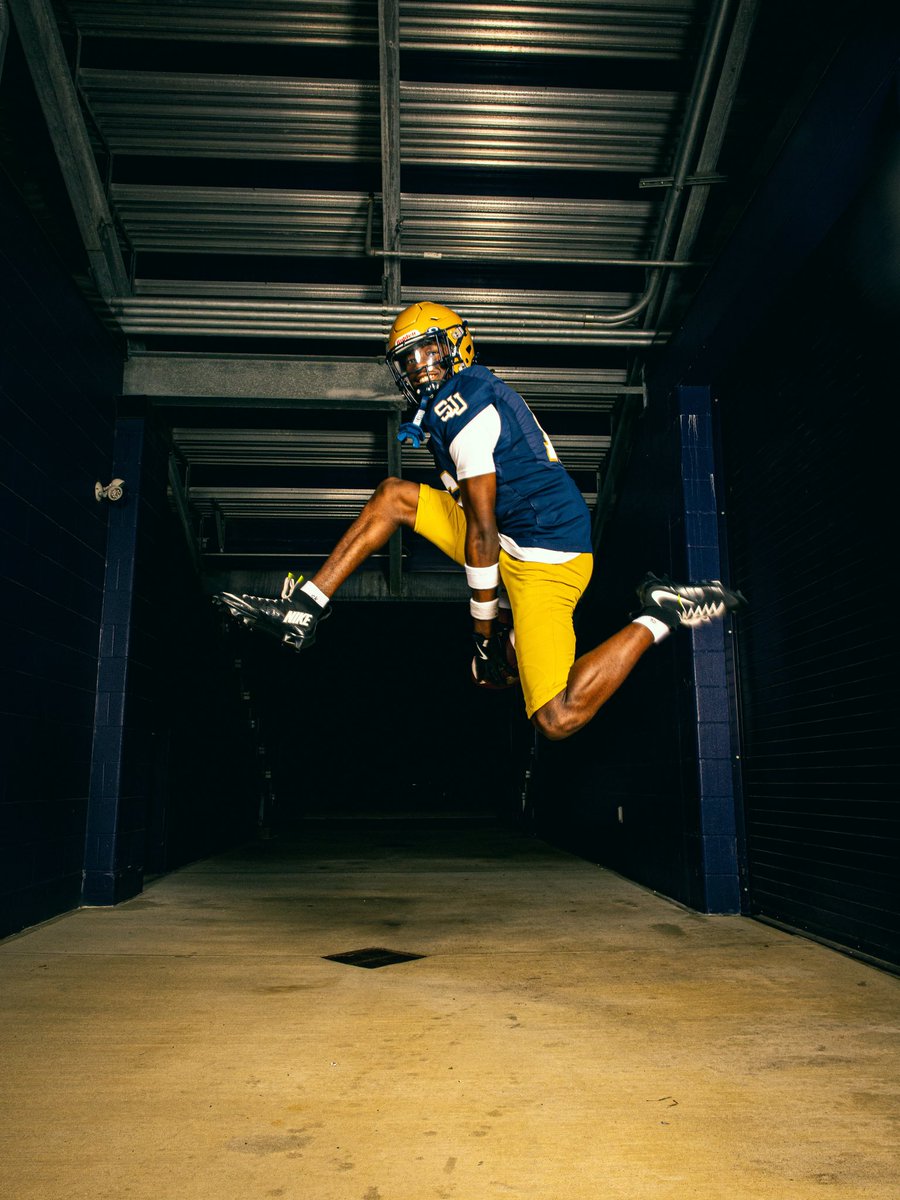 CoachJoeHorn's tweet image. 44 Days til 🏈