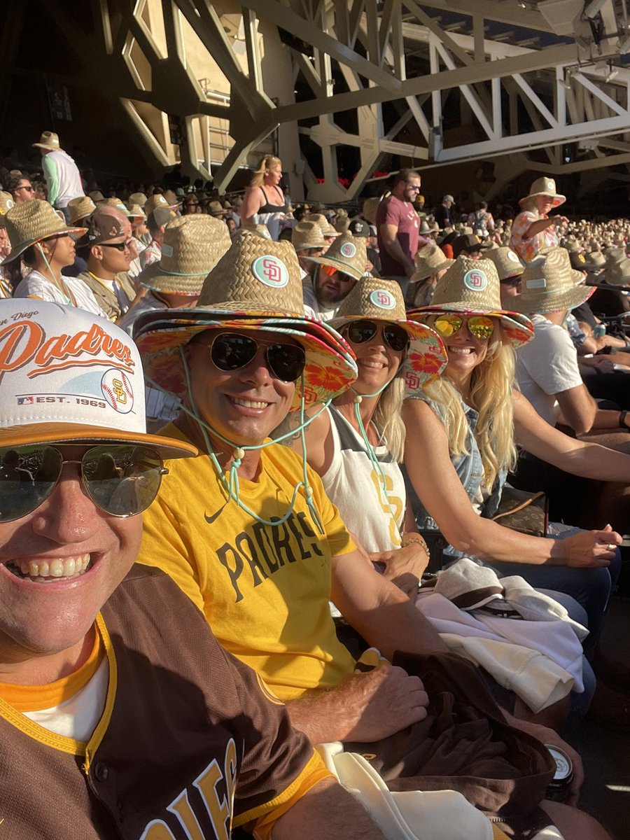 HazeRadio tweet media