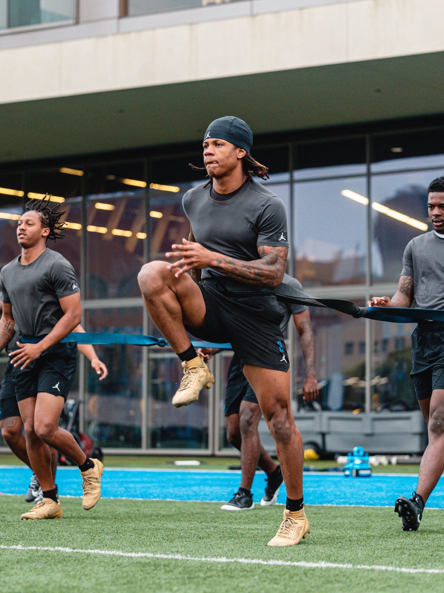 Support the grind. Back the Bruins.🐻💙

Donate Today: bruinsforlife.net/donate-today/

#BruinsForLife #NIL #UCLA