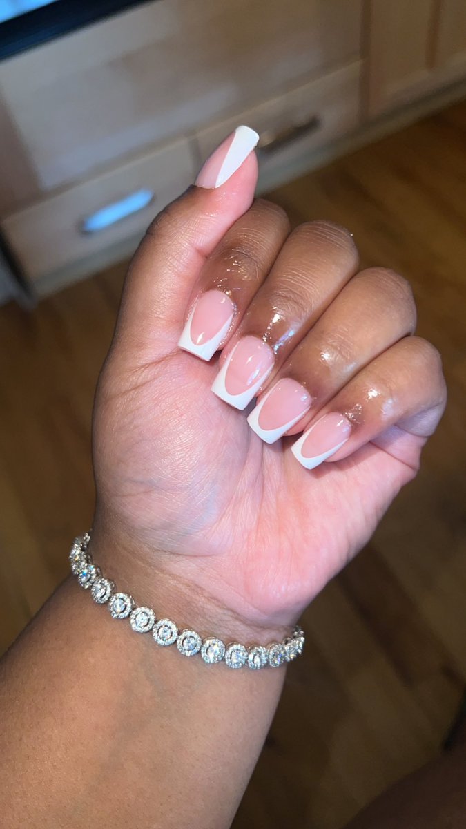 GoddessNova tweet media