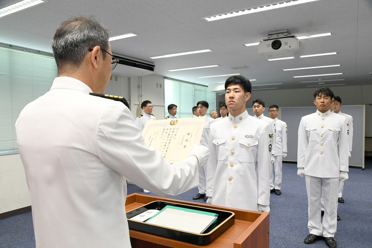 令和7年7月8日（火） 鹿屋の第211教育航空隊において、操縦士回転翼